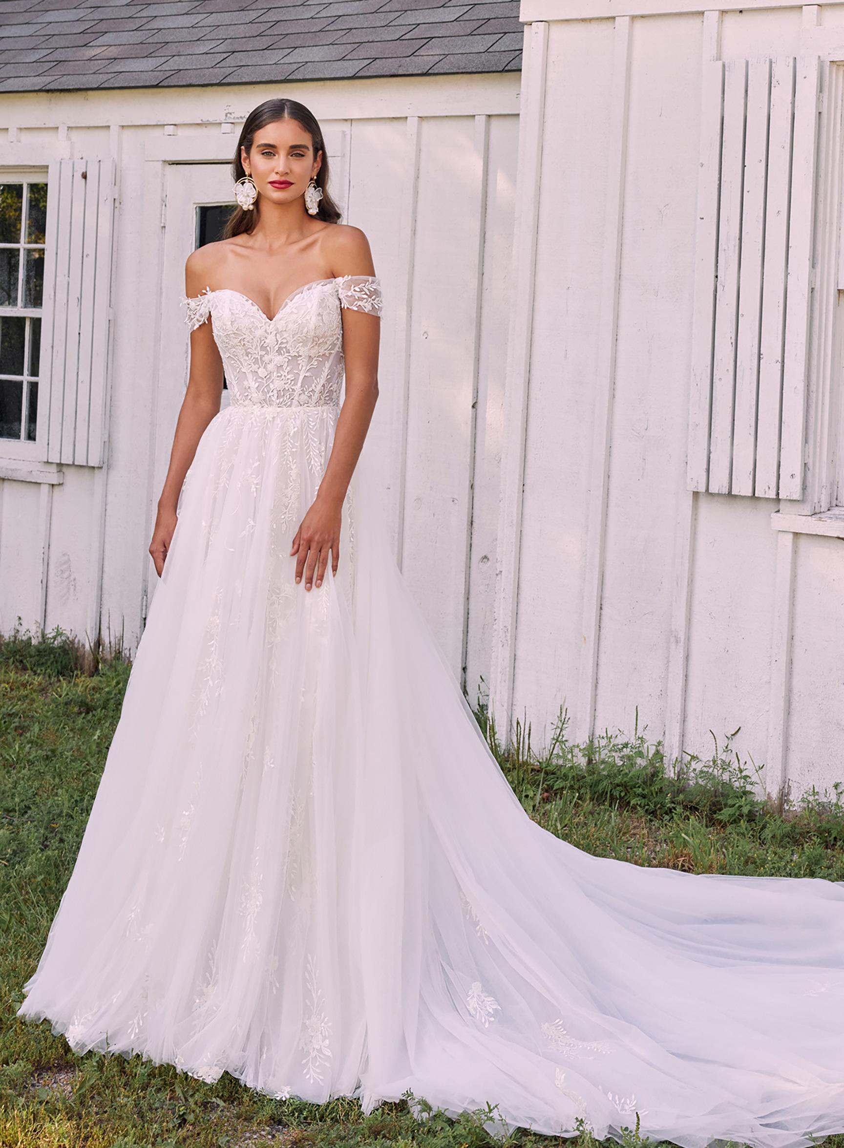 Style LA22127, Zinnia Wedding Dress by L'Amour by Calla Blanche