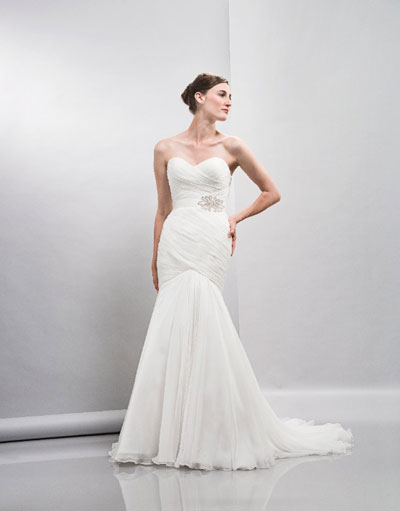 Erin by Lis Simon | BRIDE.ca Wedding Dresses