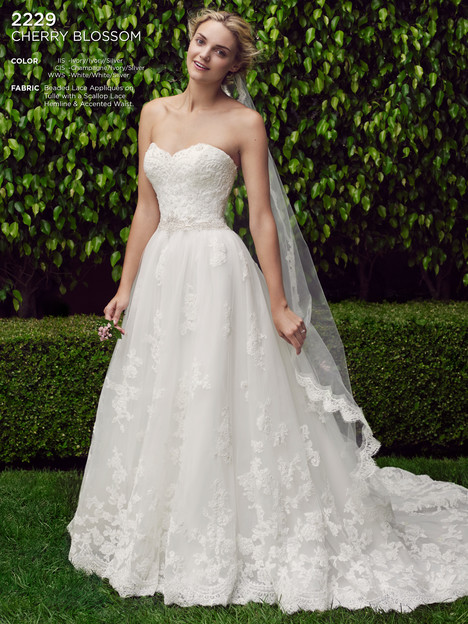 Style 2003  Casablanca Bridal