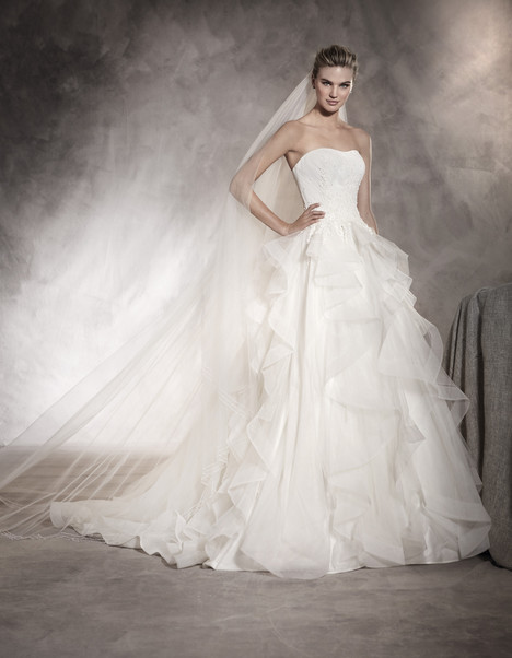 Ballgown Wedding Dresses by Pronovias | The Dressfinder